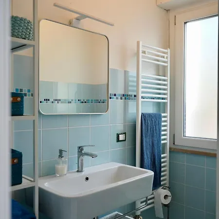 The House Of Friends * 托里诺迪桑格罗